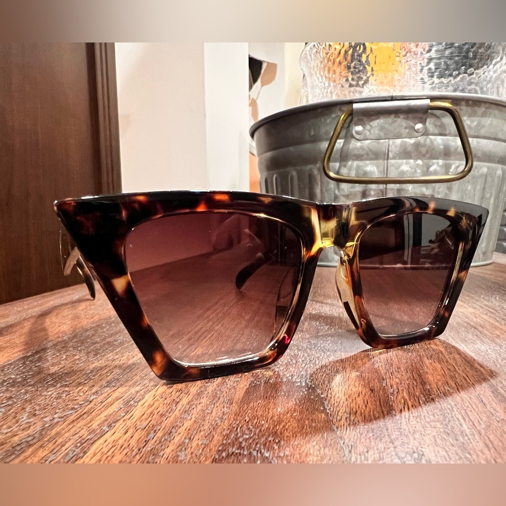 Free People Sunglasses